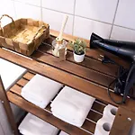 Business Design Apartment - Workspace & Kitchen - Messe Dus 아파트