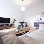 Business Design Apartment - Workspace & Kitchen - Messe Dus 아파트 뒤스부르크