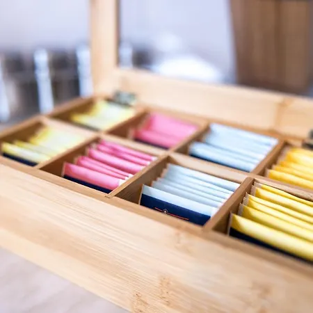Business Design Apartment - Workspace & Kitchen - Messe Dus 아파트